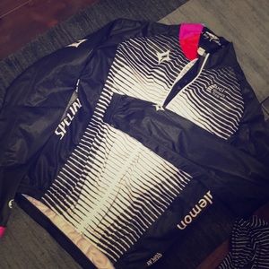 Lululemon Wind Jacket Team Specialized